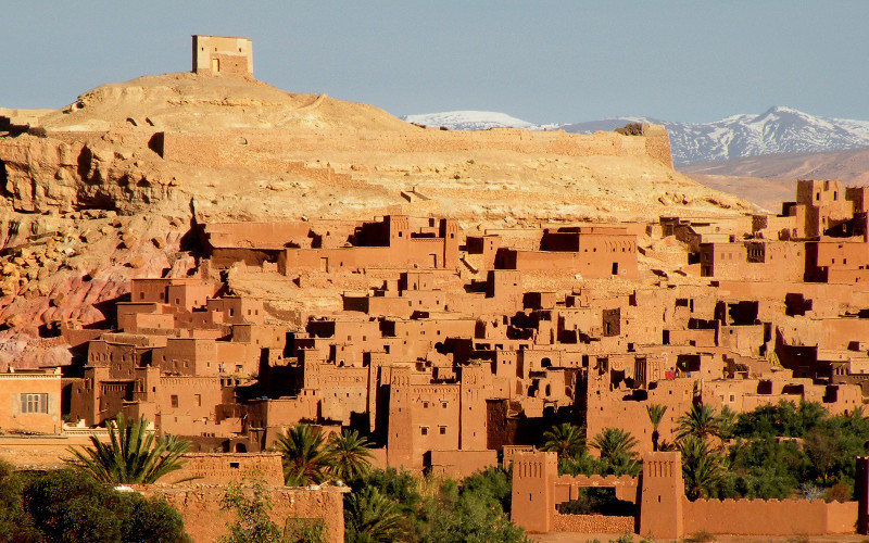 Tour privado de 8 días desde Marrakech a las ciudades imperiales a través de Merzouga